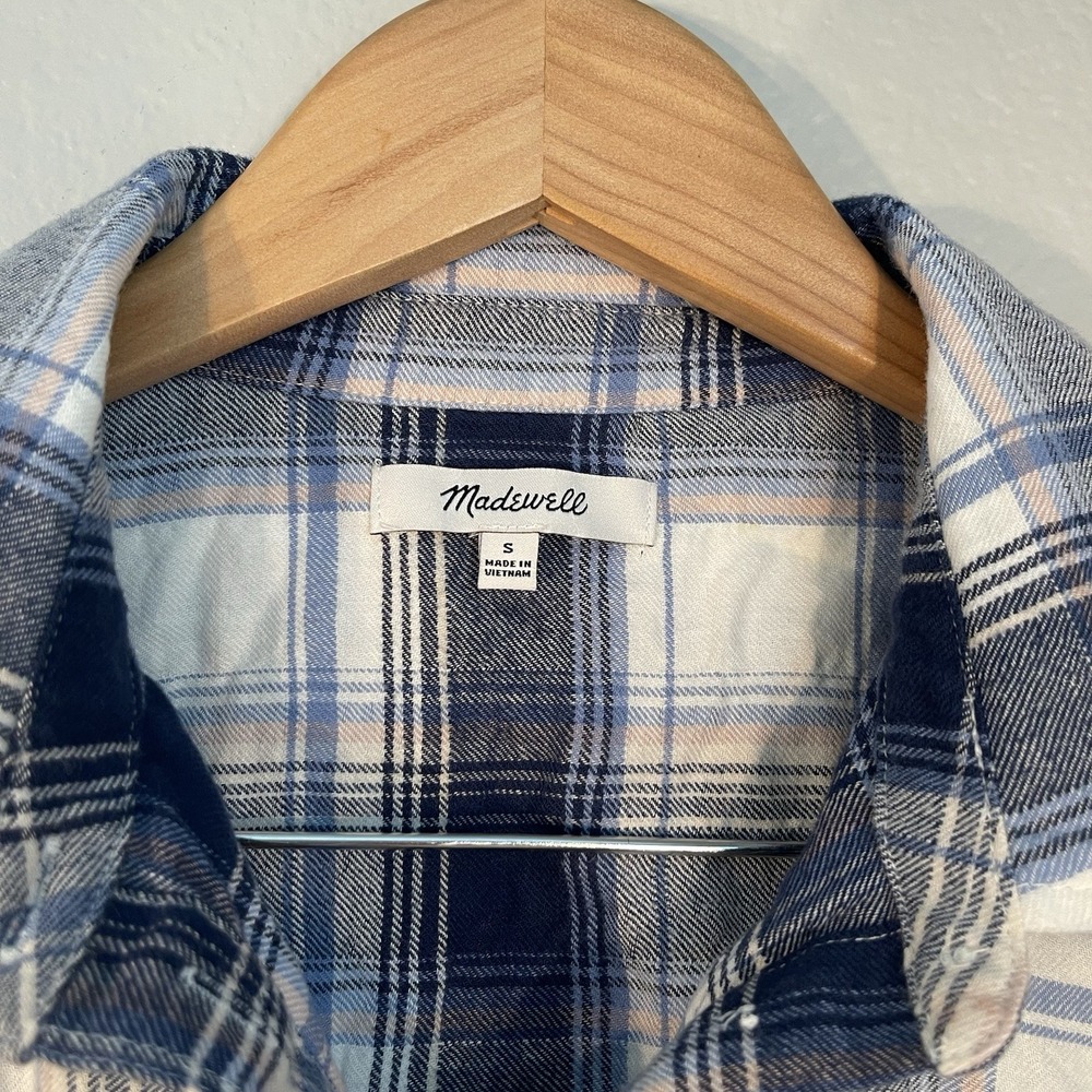 Madewell Flannel Crop Boxy Shirt Small Blue White Plaid Button Up Cute Basic - Picture 2 of 8